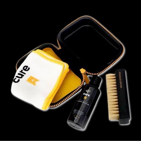 Crep Protect Cure Sneaker Cleaner Travel Kit - Picture 2 of 8